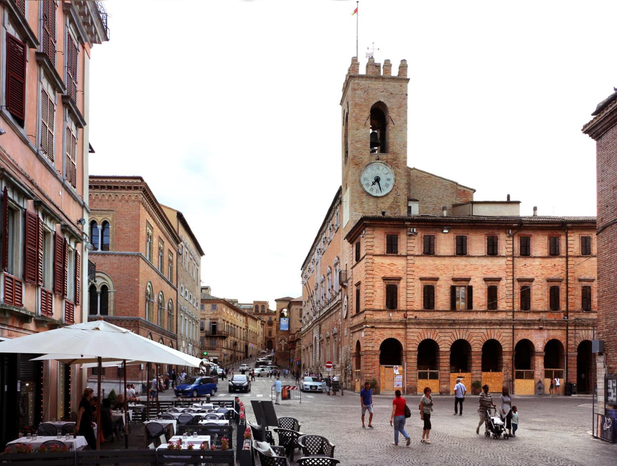 Apartamento Osimo Nel Cuore Del Centro, Free Wi-Fi E Netflix Exterior foto